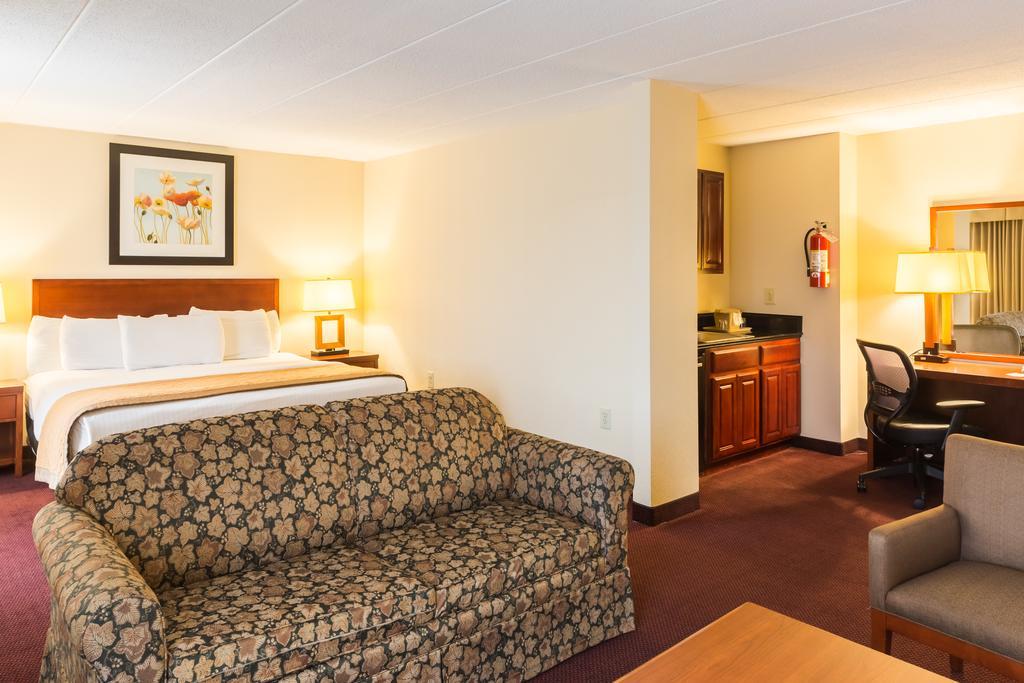 Clarion Hotel Somerset - New Brunswick Экстерьер фото