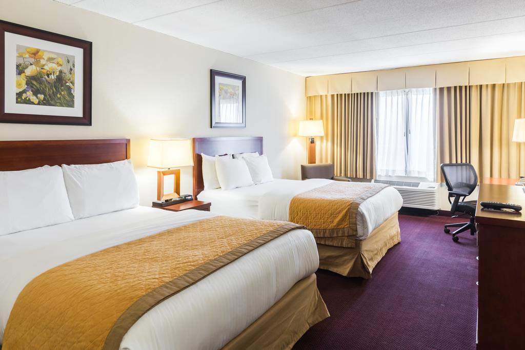 Clarion Hotel Somerset - New Brunswick Экстерьер фото