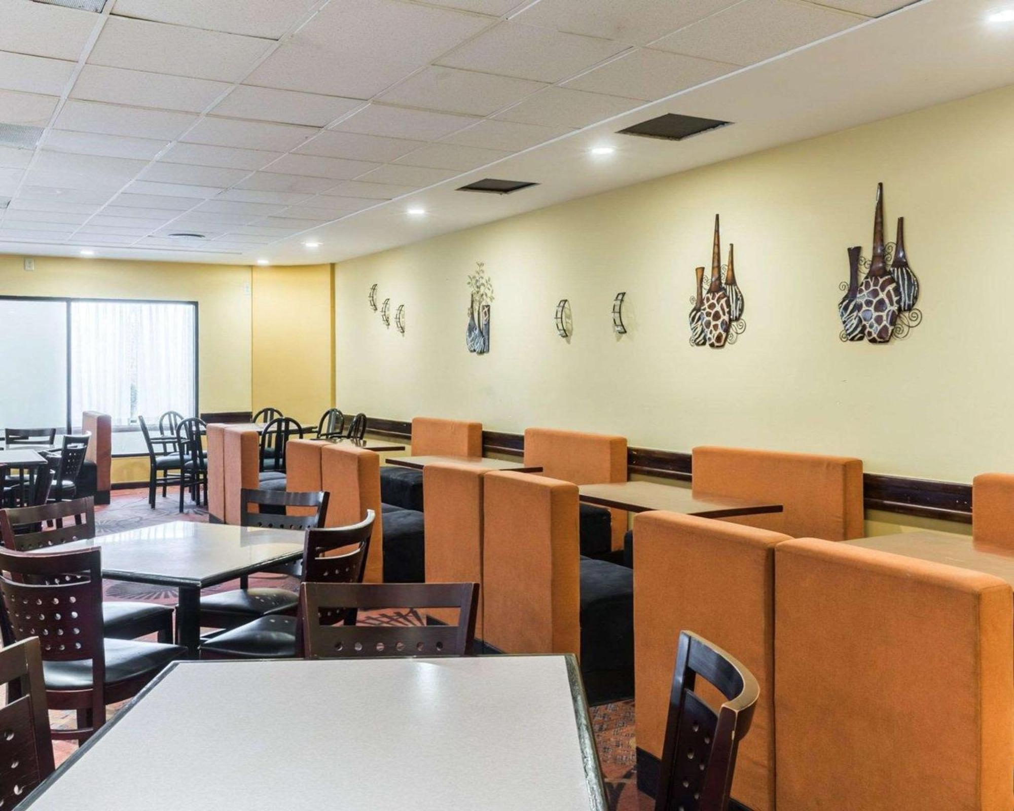 Clarion Hotel Somerset - New Brunswick Экстерьер фото