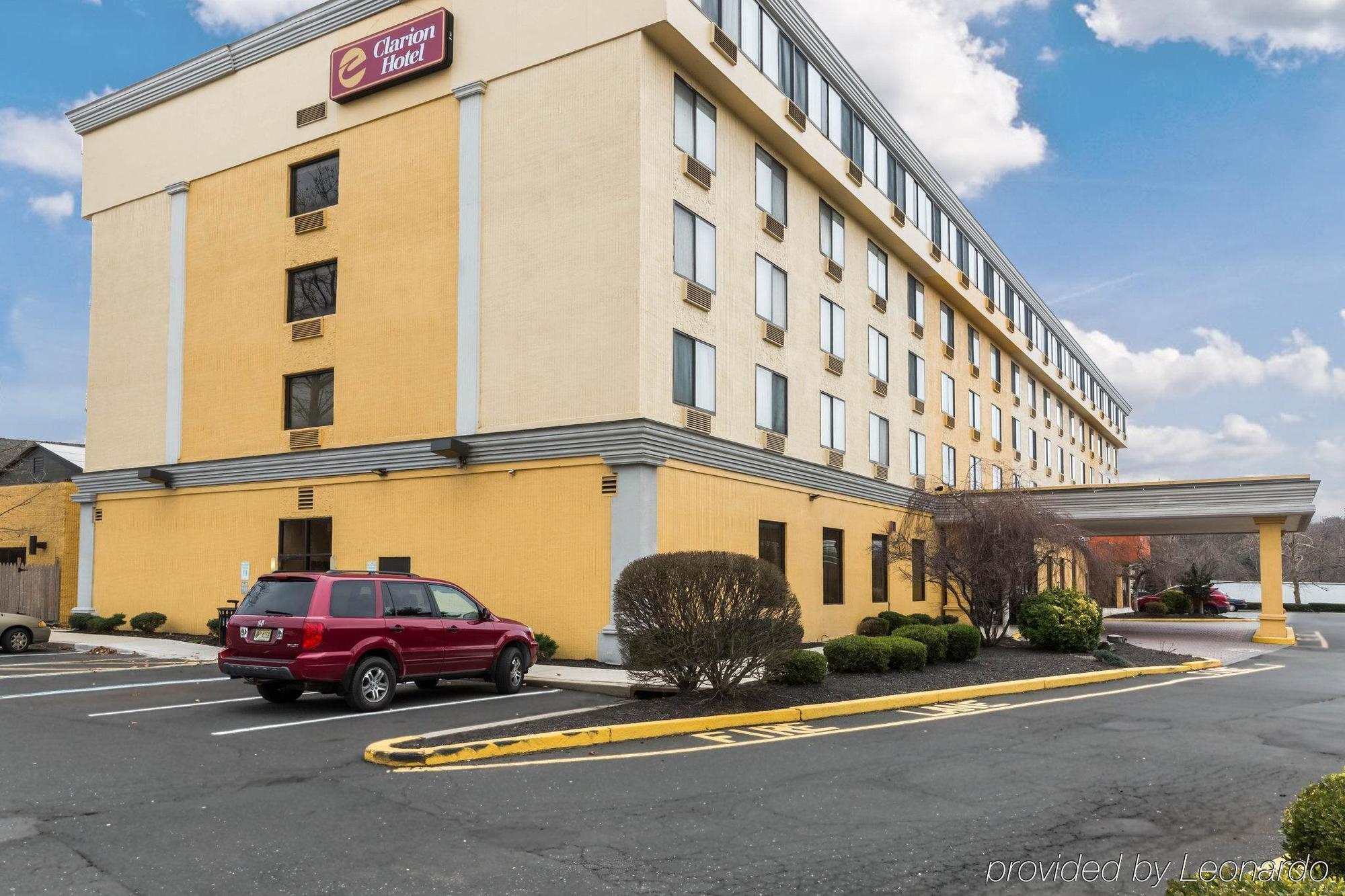 Clarion Hotel Somerset - New Brunswick Экстерьер фото