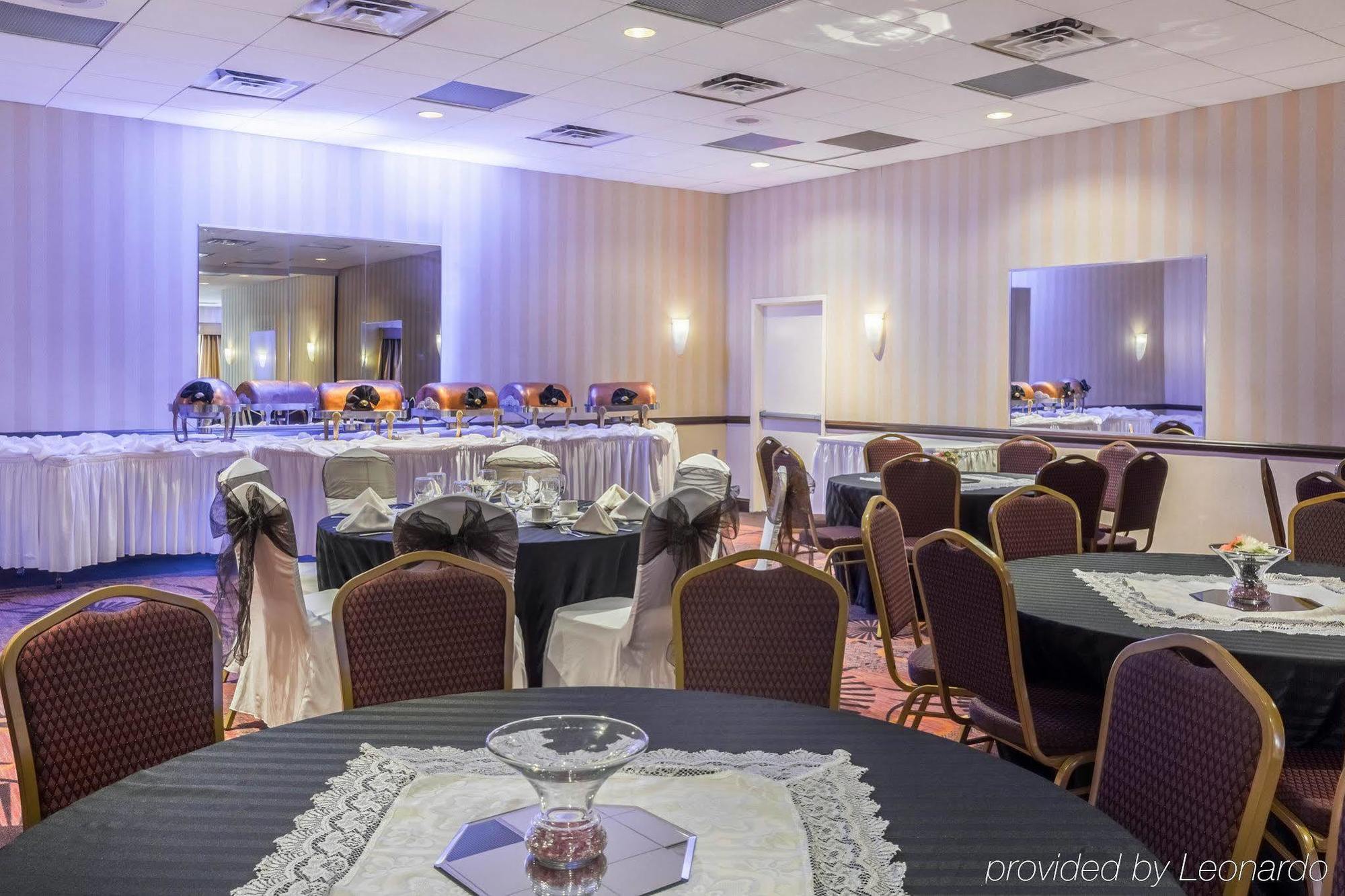 Clarion Hotel Somerset - New Brunswick Экстерьер фото